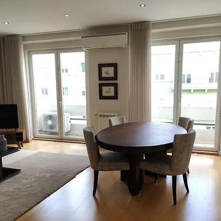 Apartment Alameda Design With Garage, Next Metro Lisbon