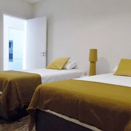 Alameda Design With Garage, Next Metro Apartment Lisbon