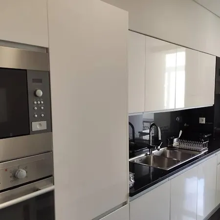 Alameda Design With Garage, Next Metro Apartment Lisbon